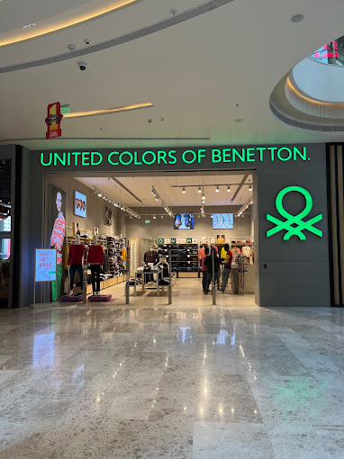 UNITED COLORS OF BENETTON
