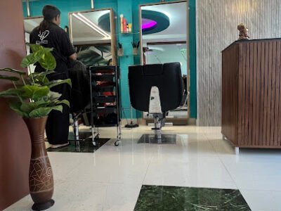 Pink Makeovers Salon